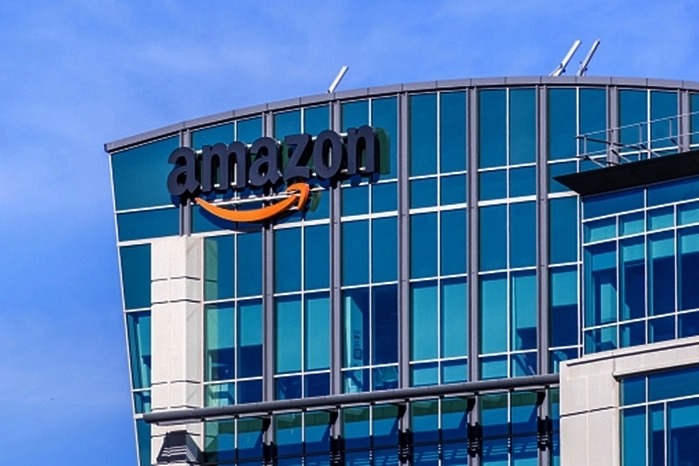 Amazon suffers outage with error messages for thousands of shoppers