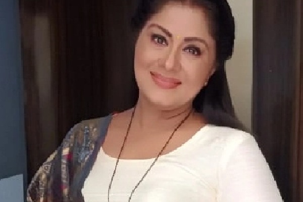 Sudha Chandran turns anchor for the show 'Crime Alert'