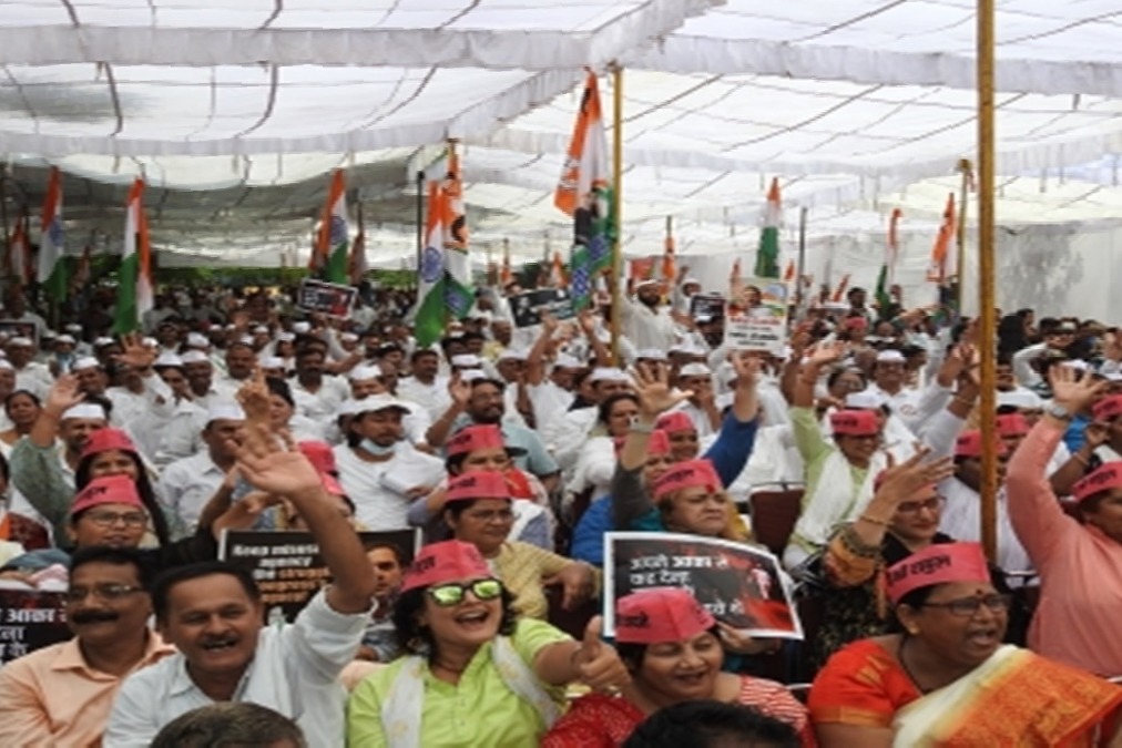 Cong protest at Delhi's Rajiv Chowk over Rahul's ED grilling