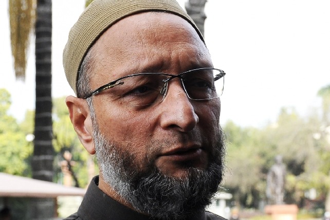 Owaisi condemns journalist Zubair's arrest