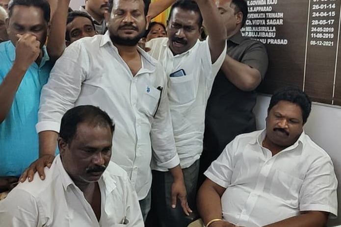 MLA Jaggi Reddy sleeps in PS, demands suspension of CI, SI over arrest of 18 Dalits 