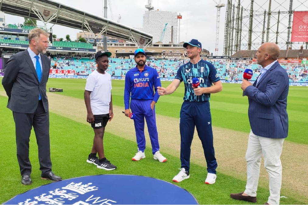 1st ODI: India win toss, opt to bowl against England; injured Kohli misses out