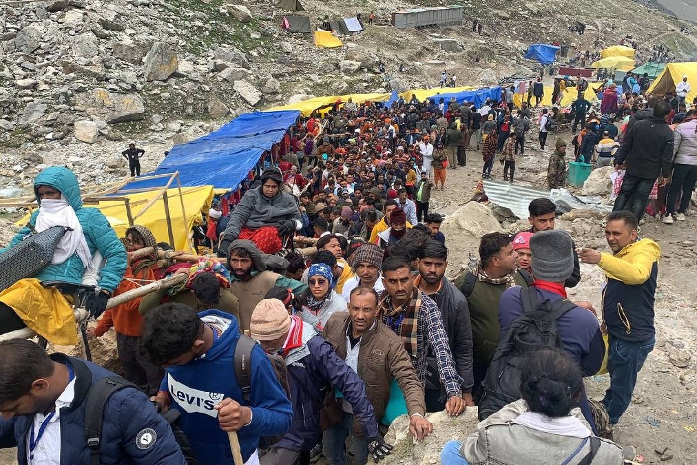 1.44 lakh pilgrims perform ongoing Amarnath Yatra