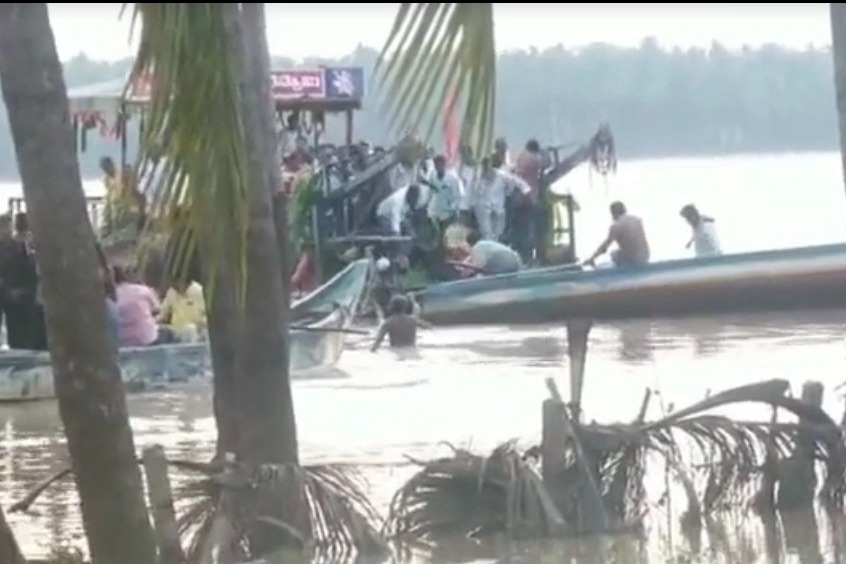 Narrow escape for TDP leaders as boat dock in Godavari collapses