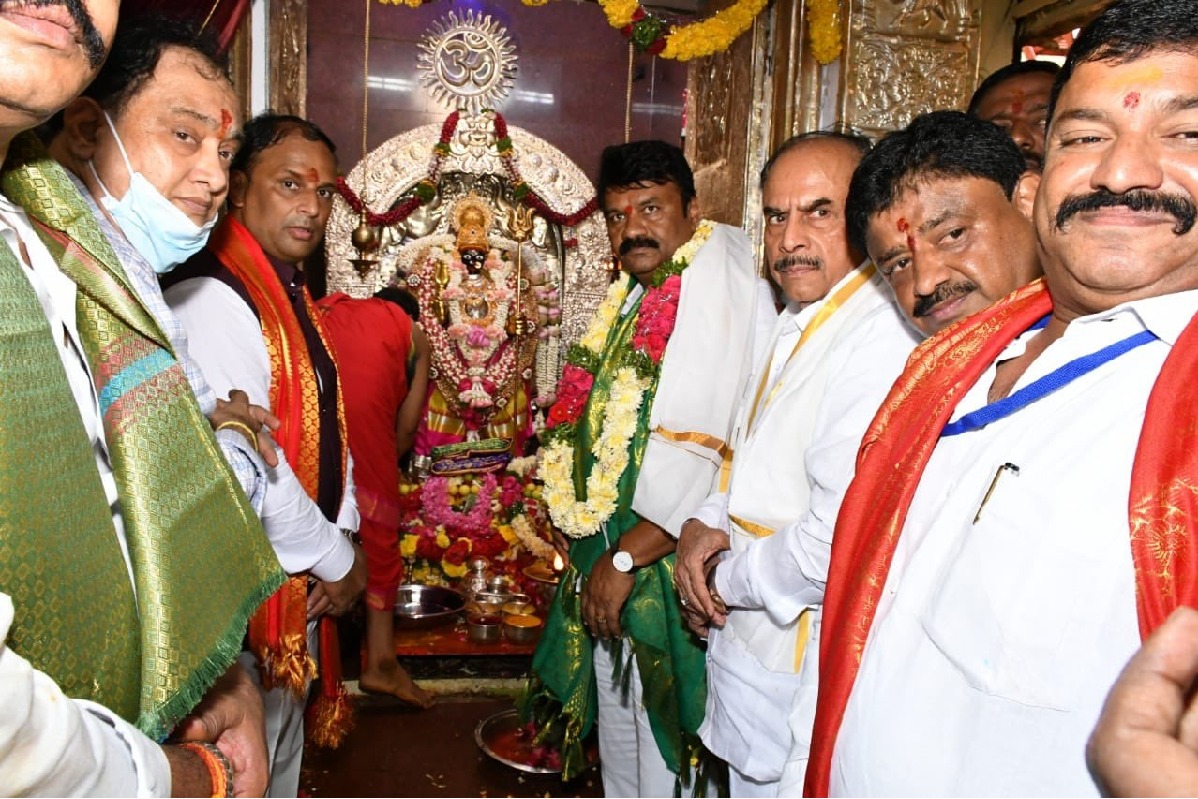 Gaiety marks Bonalu celebrations in Hyderabad