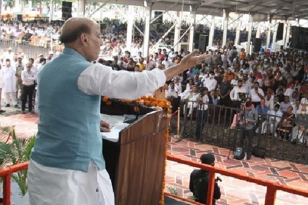 India well-equipped to give befitting reply to all enemies: Rajnath Singh