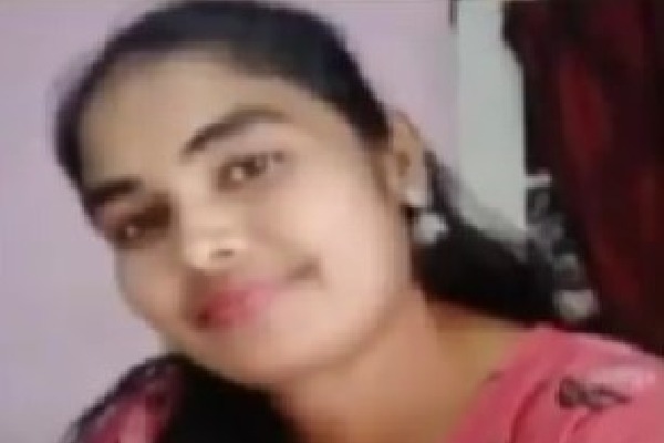 Married woman runs away with minor from Gudivada, caught in Hyd