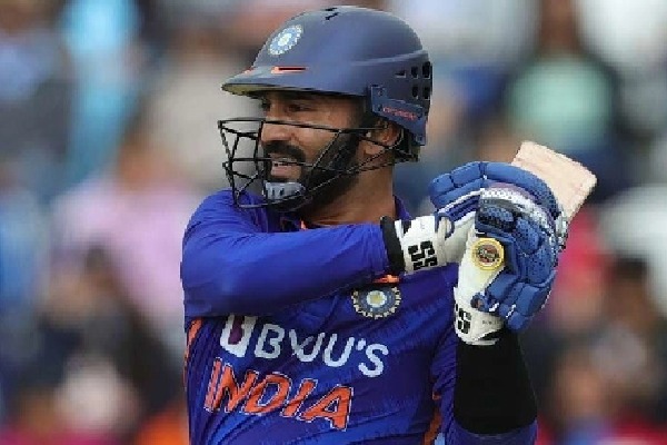 The role that I play, I always need the backing of captain and coach: Dinesh Karthik