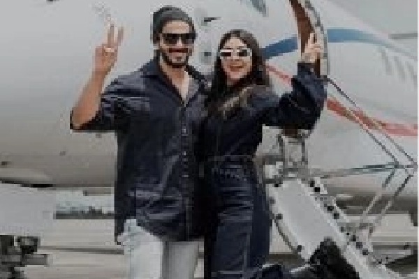 Dulquer pens touching b'day wish for 'Sita Ramam' co-star Mrunal