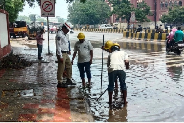 Heavy rain lashes Hyderabad again