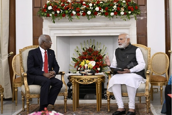 Modi, Maldivian President review progress in ties