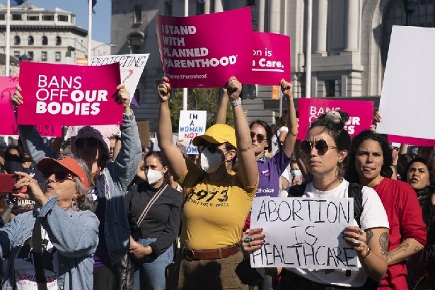 White House slams Indiana's restrictive abortion law