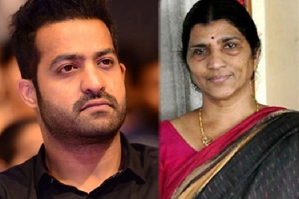 Lakshmi Parvathi wants Jr. NTR to take over TDP from Chandrababu