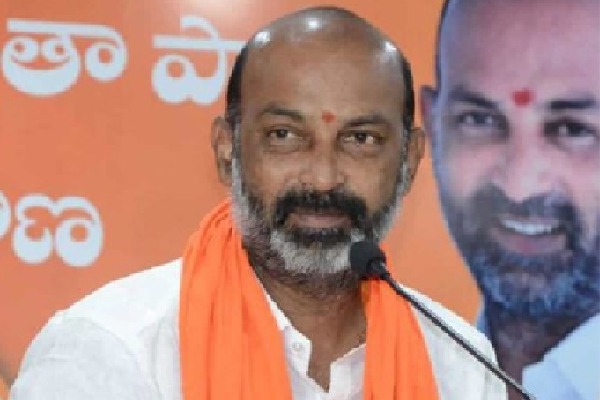 Fearing MIM, KCR against Liberation Day on Sept 17: Bandi Sanjay