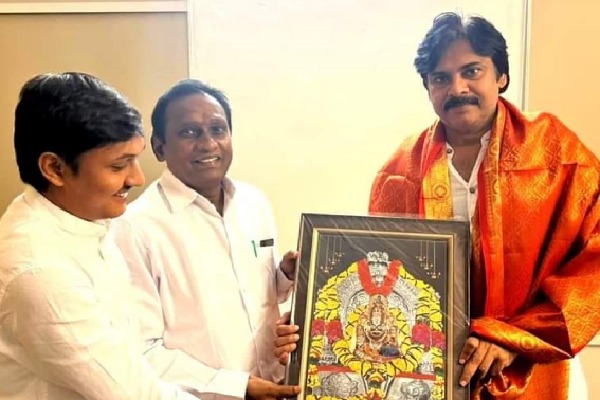 Razole: YSRCP leader meets Pawan Kalyan, speculations rife over joining Jana Sena