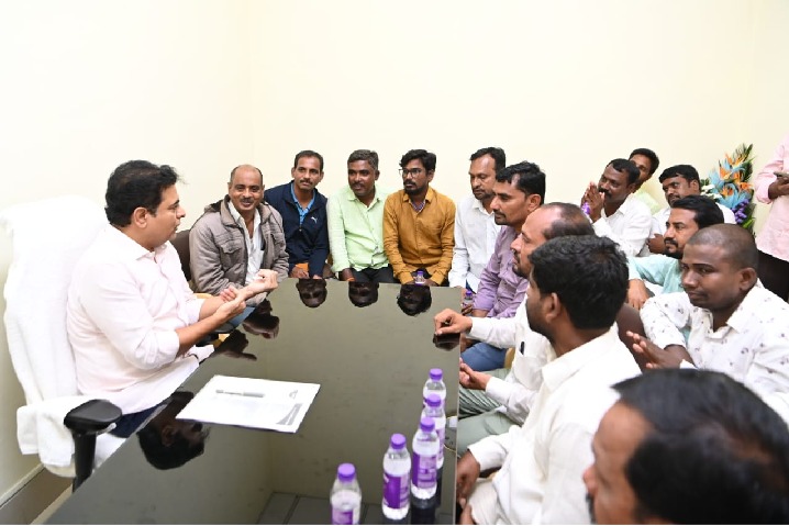 VRAs call off stir after assurance from KTR on pay scale, promotions