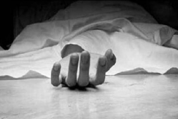 Suspecting fidelity man kills wife and two kids, hangs self