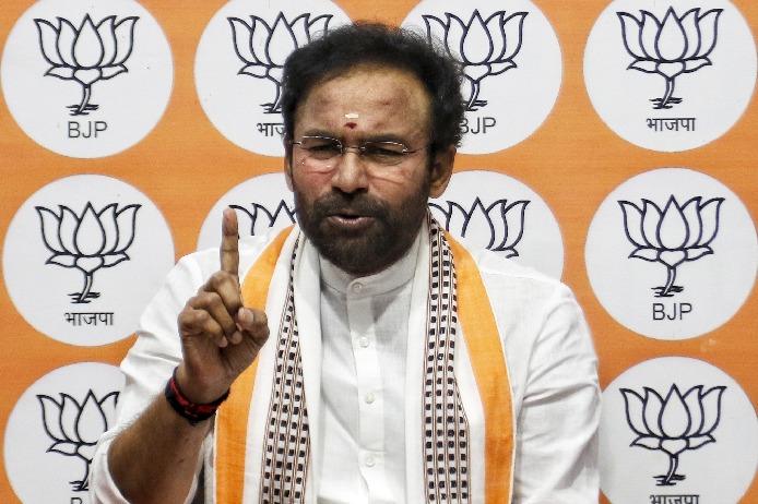 Kishan Reddy demands CBI probe in MLA poaching case