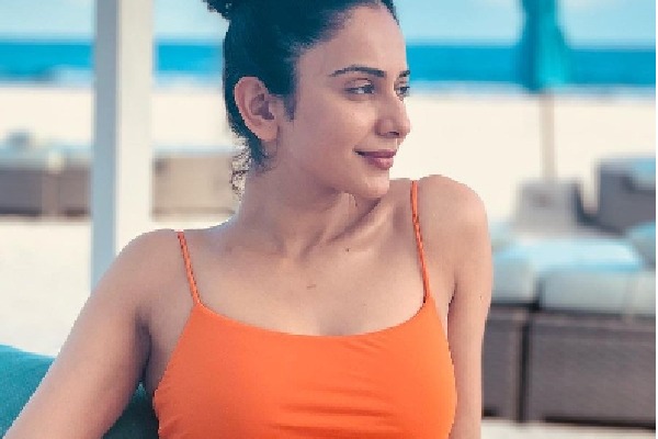 Rakul Preet Singh's vacay pics from Maldives have set mercury soaring