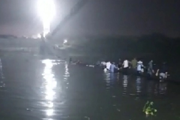 Morbi bridge collapse toll rises to 77, Guj, PM announces compensation