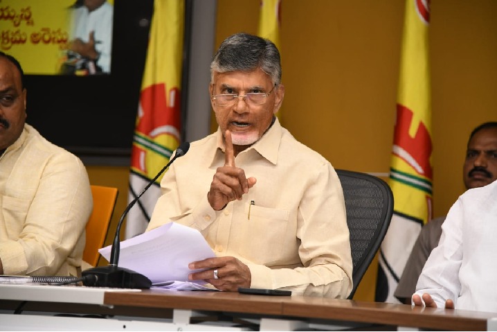 Ayyannapatrudu's arrest is height of anarchic rule in AP: Chandrababu