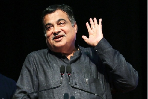 Economic reforms by Manmohan Singh as Finance Minister gave new direction to India: Gadkari