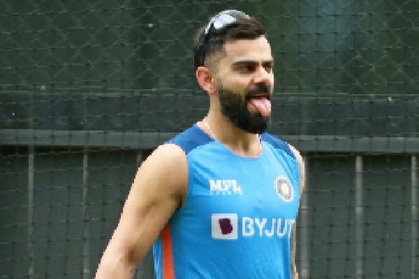 T20 World Cup: Virat Kohli receives body blow from Harshal in nets ahead of semifinal clash against England