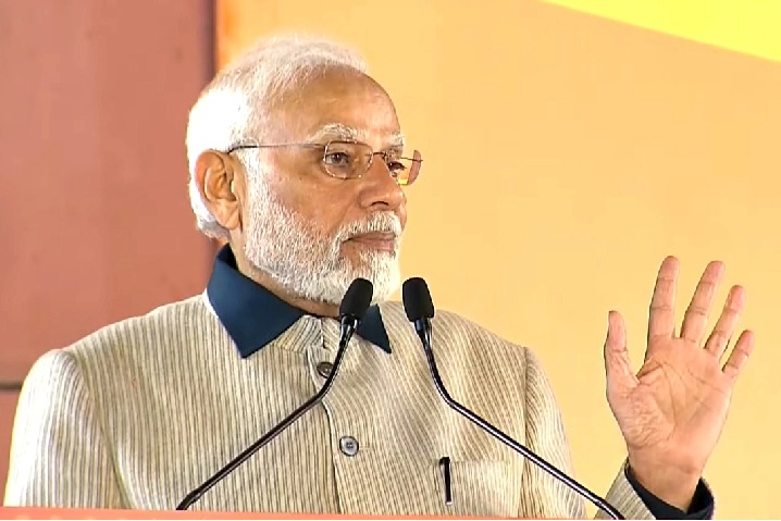 BJP's win in Guj shows people's anger against dynasty politics: PM Modi