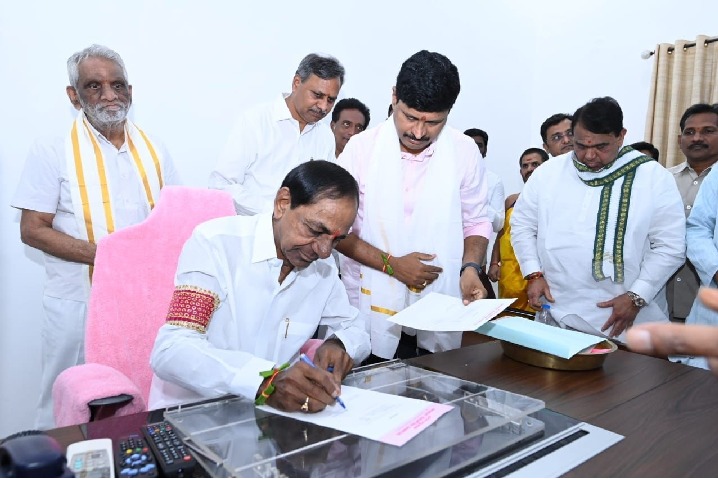 After ECI nod, KCR officially changes TRS to BRS