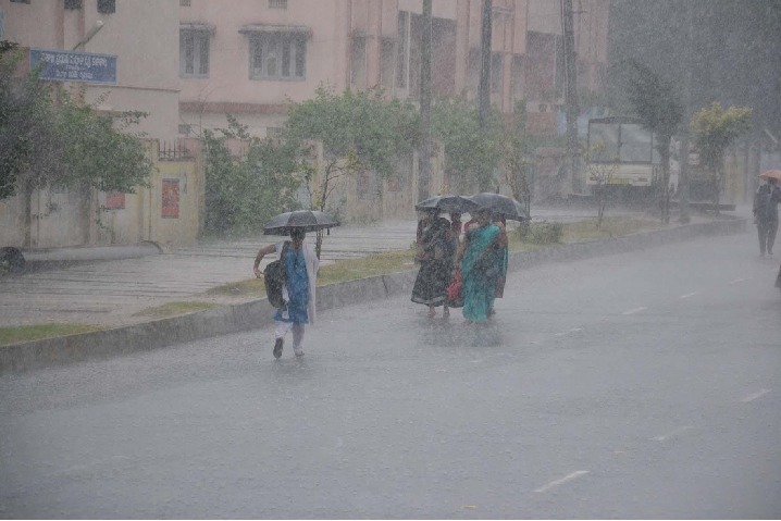 Rains damage crops, hit normal life in parts of Andhra