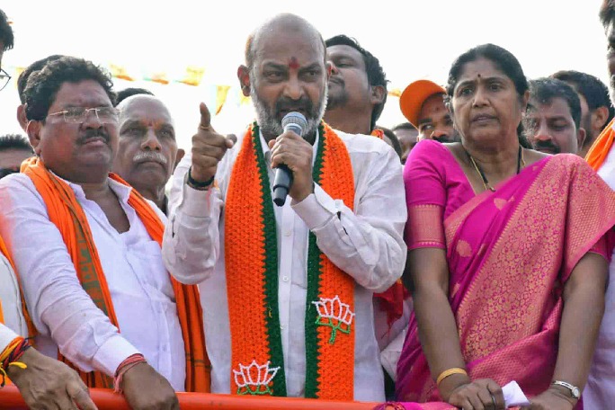 Telangana BJP questions KCR's silence over Delhi liquor scam