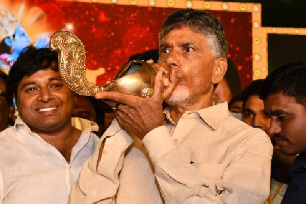 Chandrababu Naidu confident of TDP regaining lost glory in Telangana