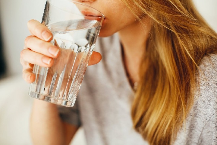 Well-hydrated adults appear to live longer: Study