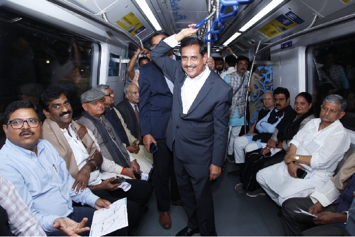 Parliamentary Standing Committee travels in Hyderabad Metro