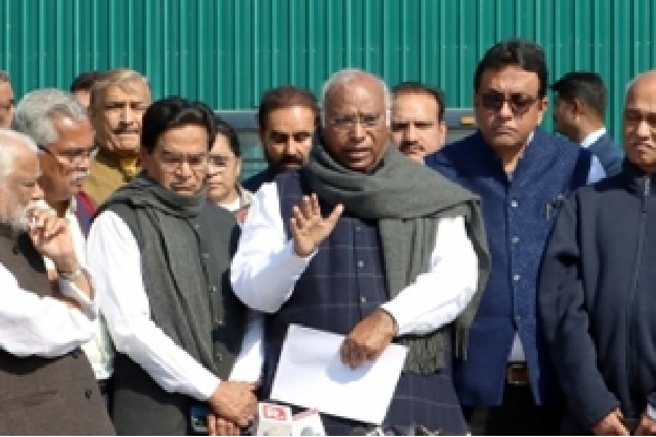 Amid Adani row, Kharge calls opposition meet