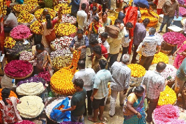 Governors, CMs of Telugu states greet people on Ugadi