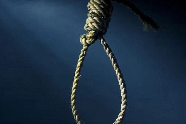 Telangana couple hangs self after killing baby