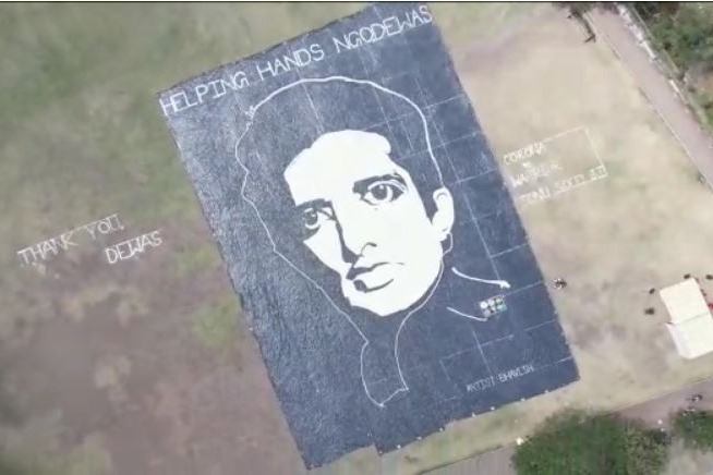 Sonu Sood's portrait made with 2500 Kg rice