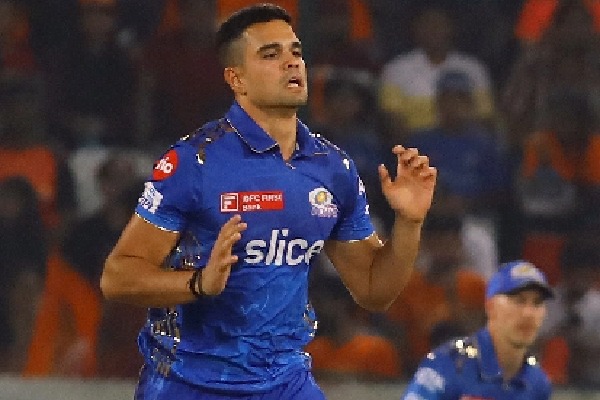 IPL 2023: Arjun Tendulkar claims maiden scalp as Mumbai Indians beat SRH by 14 runs