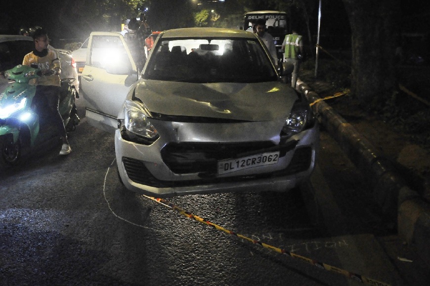 Rickshaw-puller dragged under car for 200 metres in Lutyens' Delhi, driver held