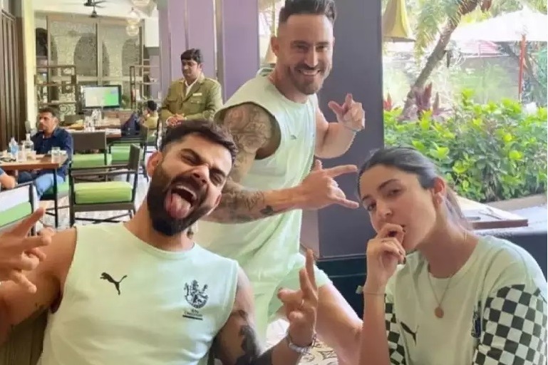 'Virushka' poses with Faf du Plessis, actress calls it 'fresh lime soda' band