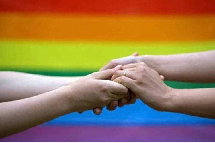 'Govt is positive', Centre to SC on social benefits for same-sex couples