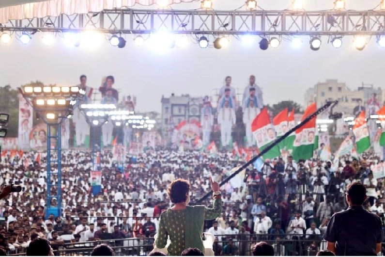 Priyanka Gandhi hits out at KCR over 'unkept promises'