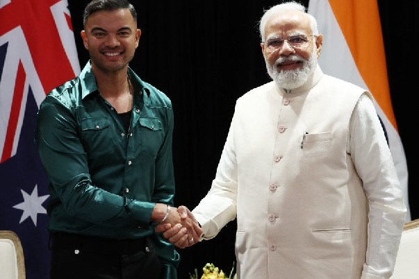 Modi meets Australian singer Guy Sebastian in Sydney