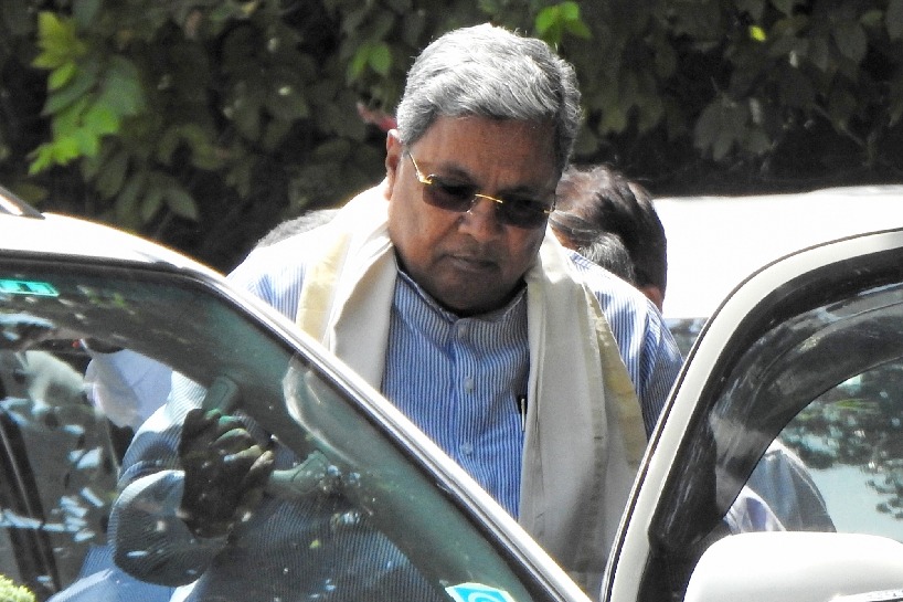 Siddaramaiah govt to get 20-24 more ministers, oath on Saturday