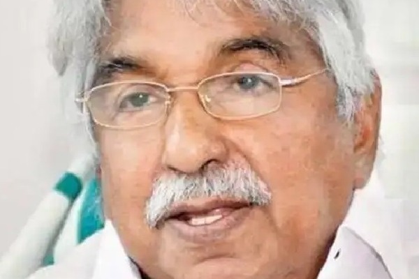 Former Kerala CM Oommen Chandy passes away at 79