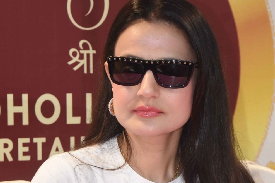 Ranchi court imposes Rs 500 fine on Ameesha Patel in cheque bounce case