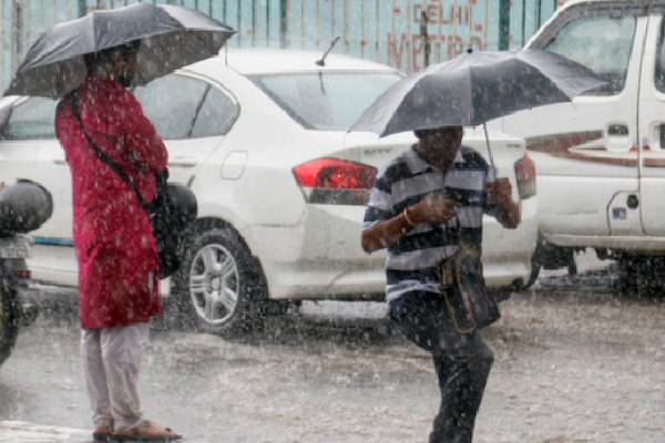 Extremely heavy rainfall in Telangana, west India, rainfall pattern shifting to east India from Saturday