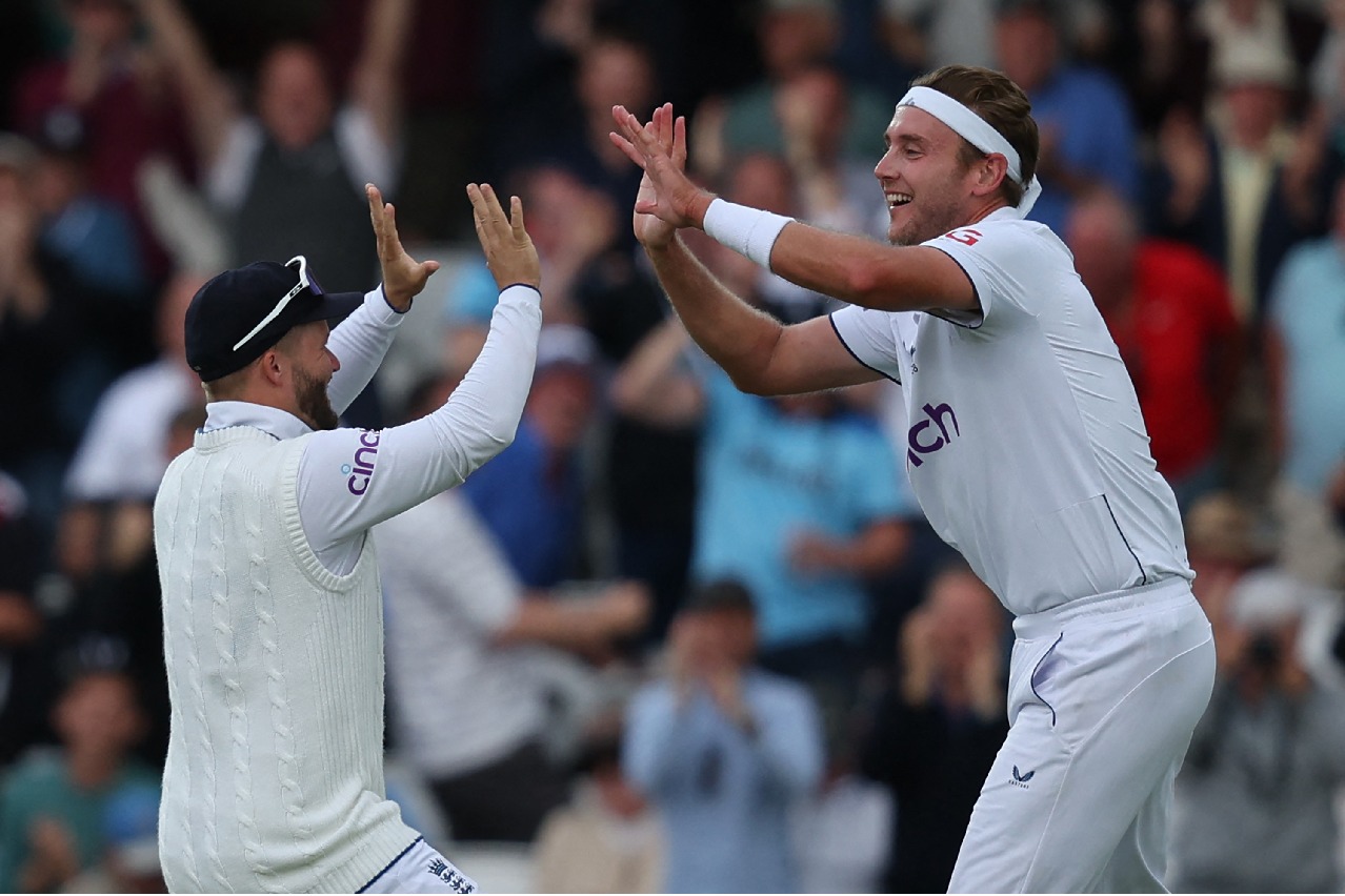 Ashes 2023: Stuart Broad gets winning send-off as England beat Australia by 49 runs; draw series 2-2