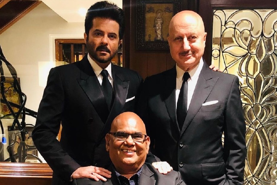 Anupam Kher misses late Satish Kaushik 'little extra' on Friendship Day